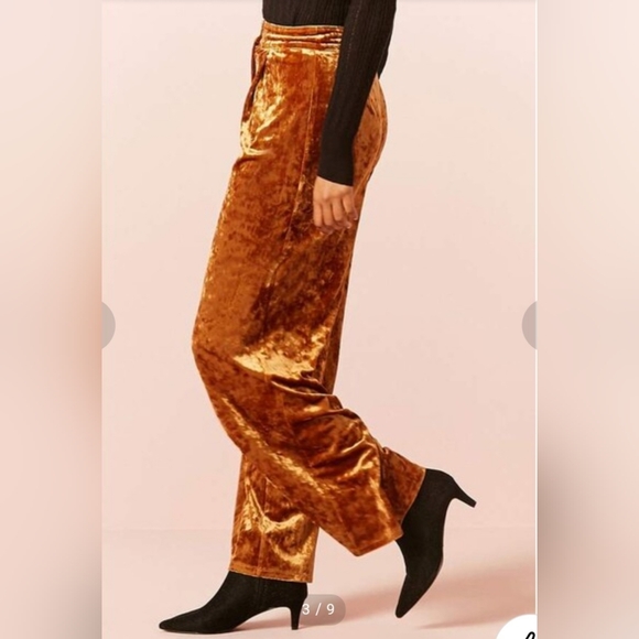 Retro flaire gold crushed velvet pants - Picture 2 of 8